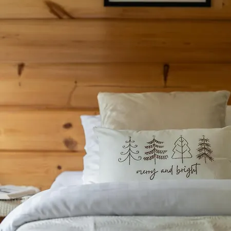 Tennihovi I Wood-fired Sauna - Finnish Kota Chalet