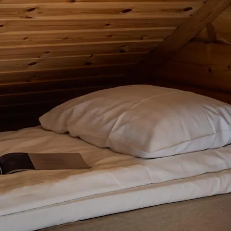 Tennihovi I Wood-fired Sauna - Finnish Kota Chalet