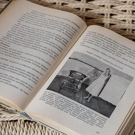 Tennihovi Hosted By Hygge Host Jokela (Lapland)