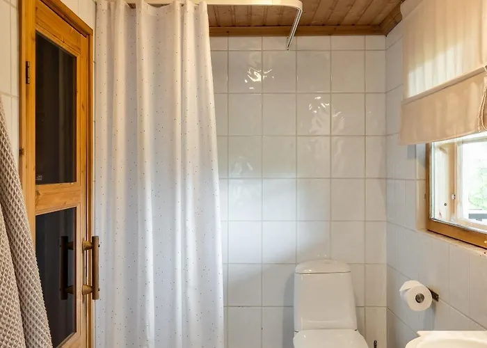 Tennihovi Hosted By Hygge Host 木屋