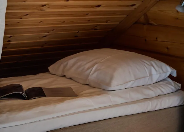 Tennihovi Hosted By Hygge Host 木屋